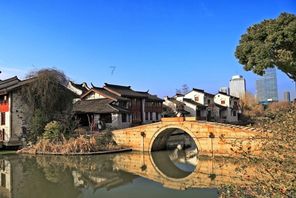 你怎么不高兴呢